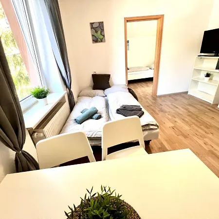 3 Zimmer, 5 Schlafplaetze, Zentral Sued, 4 Min Zur A45, Frei Parken
