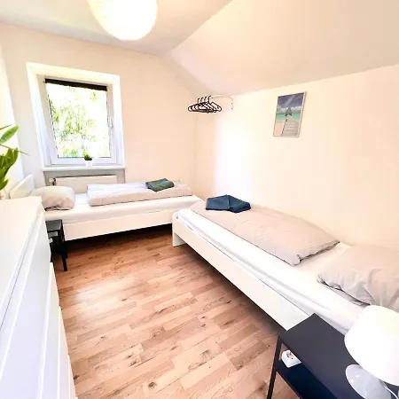 3 Zimmer, 5 Schlafplaetze, Zentral Hagen Sued, 4 Min Zur A45, Frei Parken