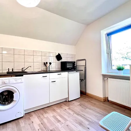 3 Zimmer, 5 Schlafplaetze, Zentral Sued, 4 Min Zur A45, Frei Parken Apartment *