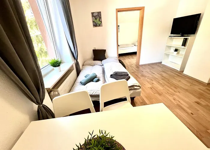 3 Zimmer, 5 Schlafplaetze, Zentral Sued, 4 Min Zur A45, Frei Parken