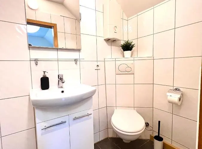 Apartament 3 Zimmer, 5 Schlafplaetze, Zentral Sued, 4 Min Zur A45, Frei Parken *